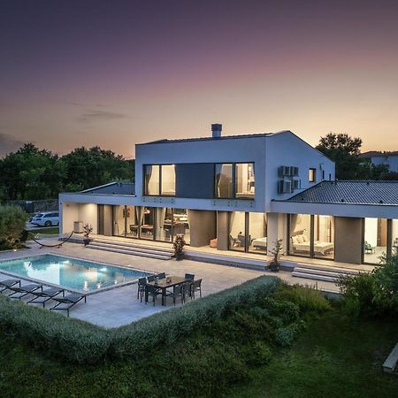 Martincic Residence - 5 Stars Luxury With Pool Heating On 4000M2 Rakalj Exteriér fotografie