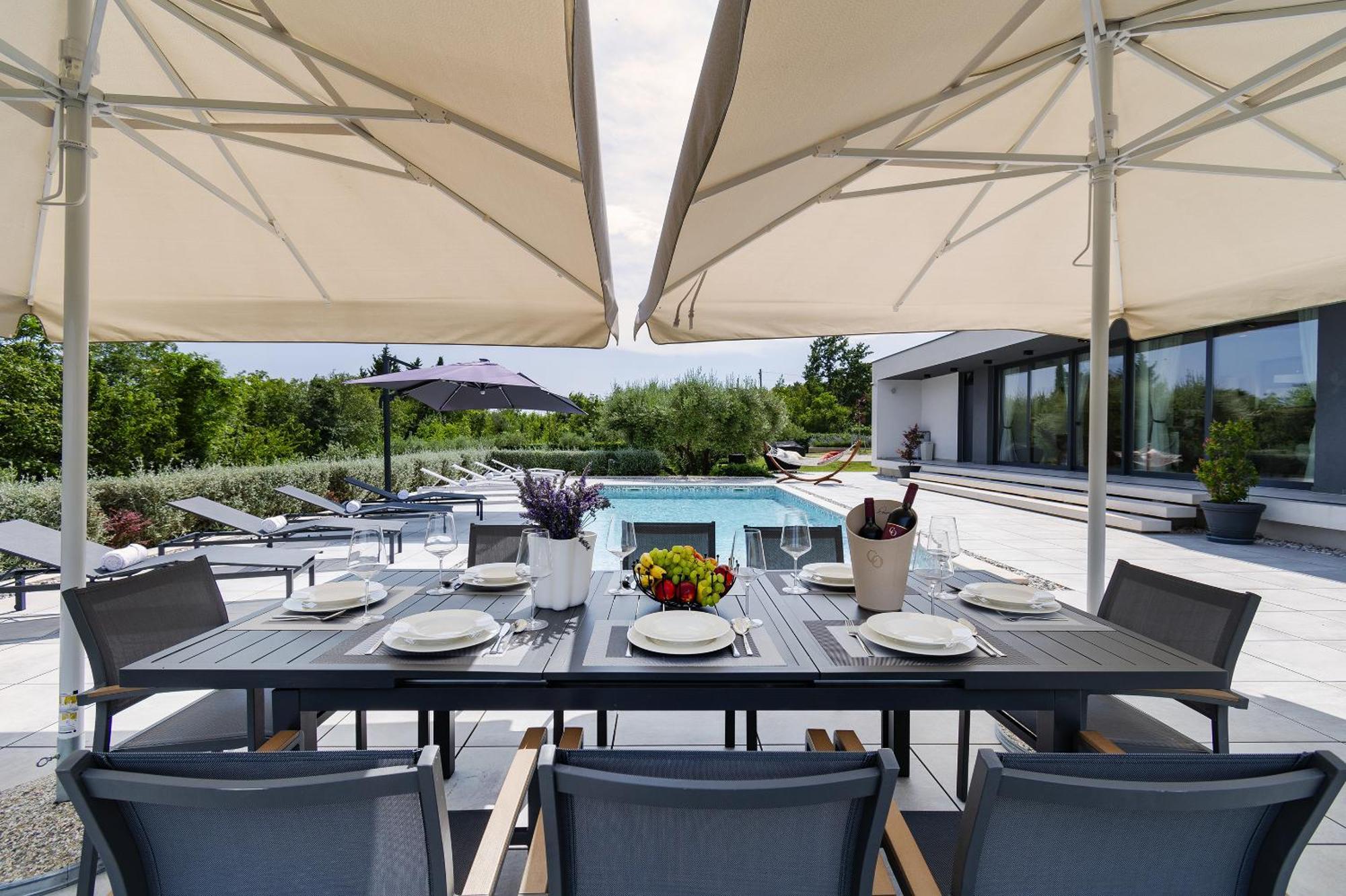 Martincic Residence - 5 Stars Luxury With Pool Heating On 4000M2 Rakalj Exteriér fotografie