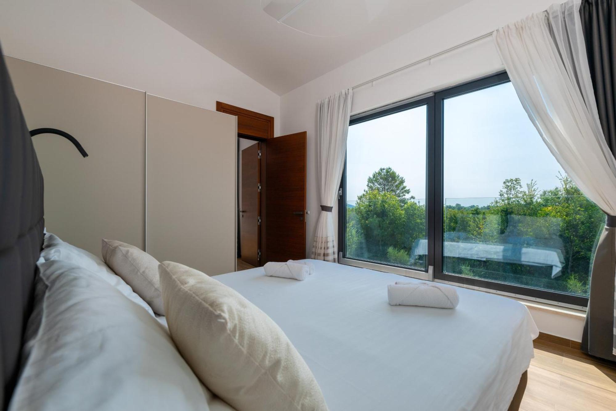 Martincic Residence - 5 Stars Luxury With Pool Heating On 4000M2 Rakalj Exteriér fotografie